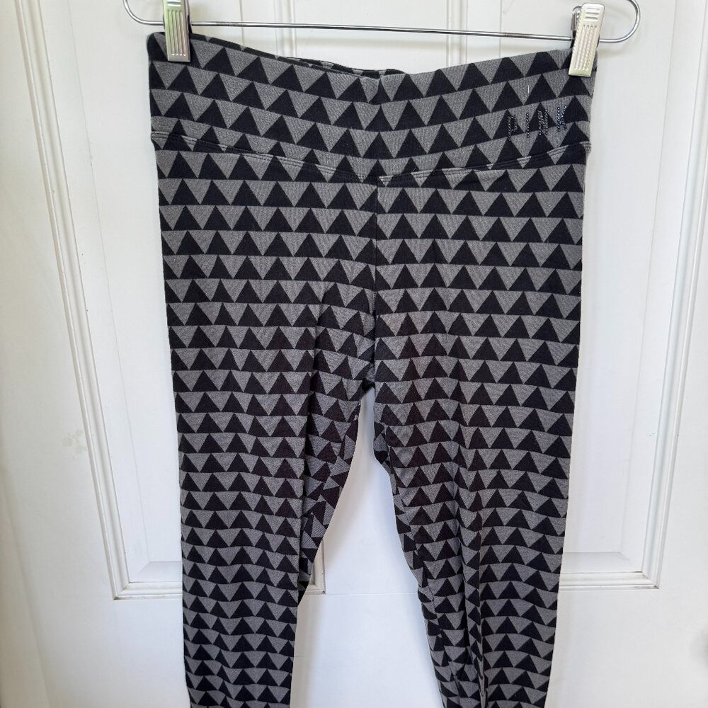 Victoria's Secret PINK High Waisted Cotton Leggings w/ Triangle Pattern